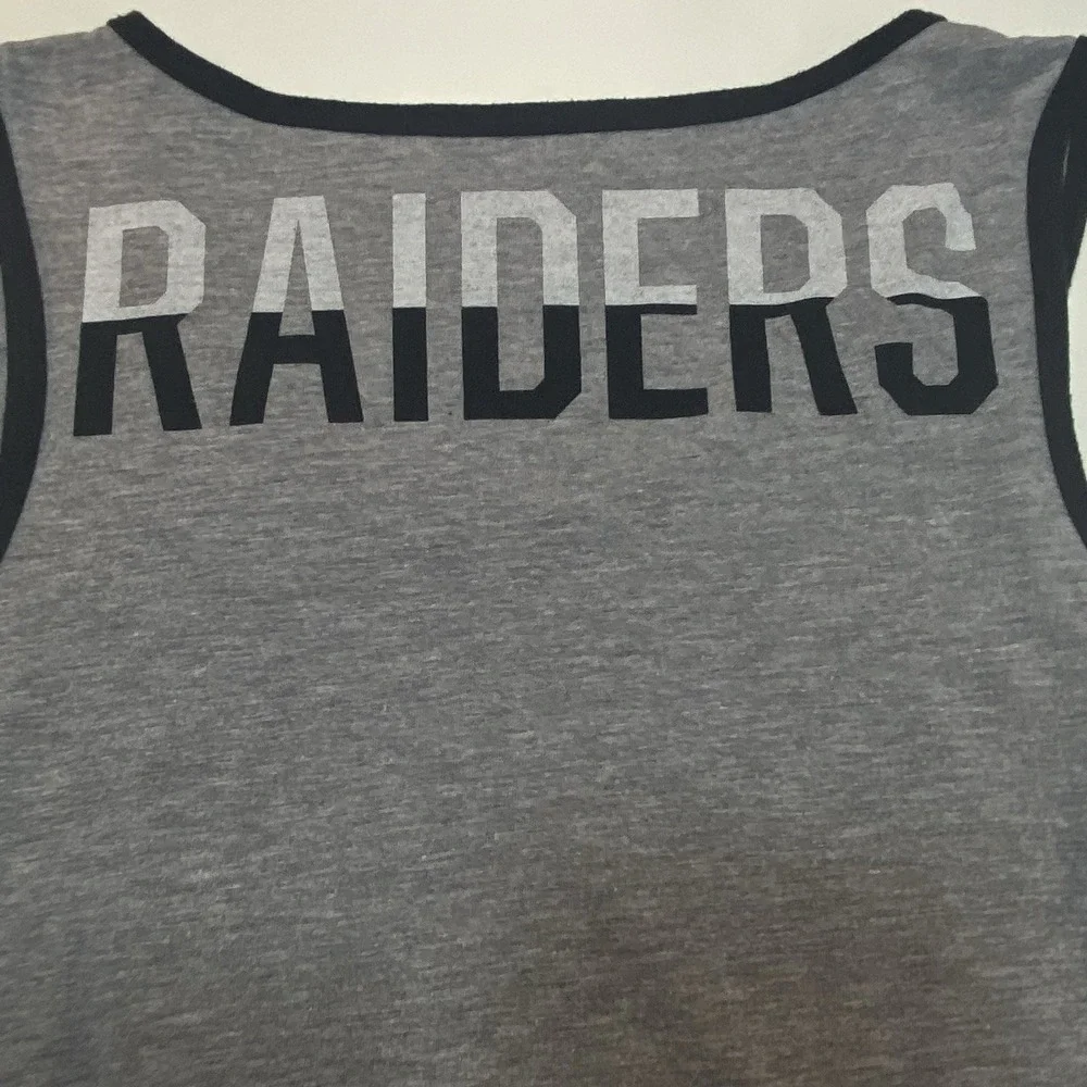 Oakland Las Vegas Raiders NFL Nike Tank Top Women Small Gray Sleeveless Shirt